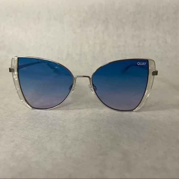 Rare Quay Australia Glow Up Oversized Butterfly Frame Sunglasses Silver Blue main image 2